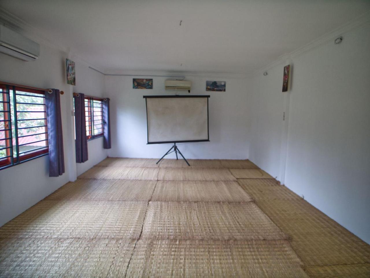 Manel Guesthouse And Restaurant Sen Monourom Bagian luar foto