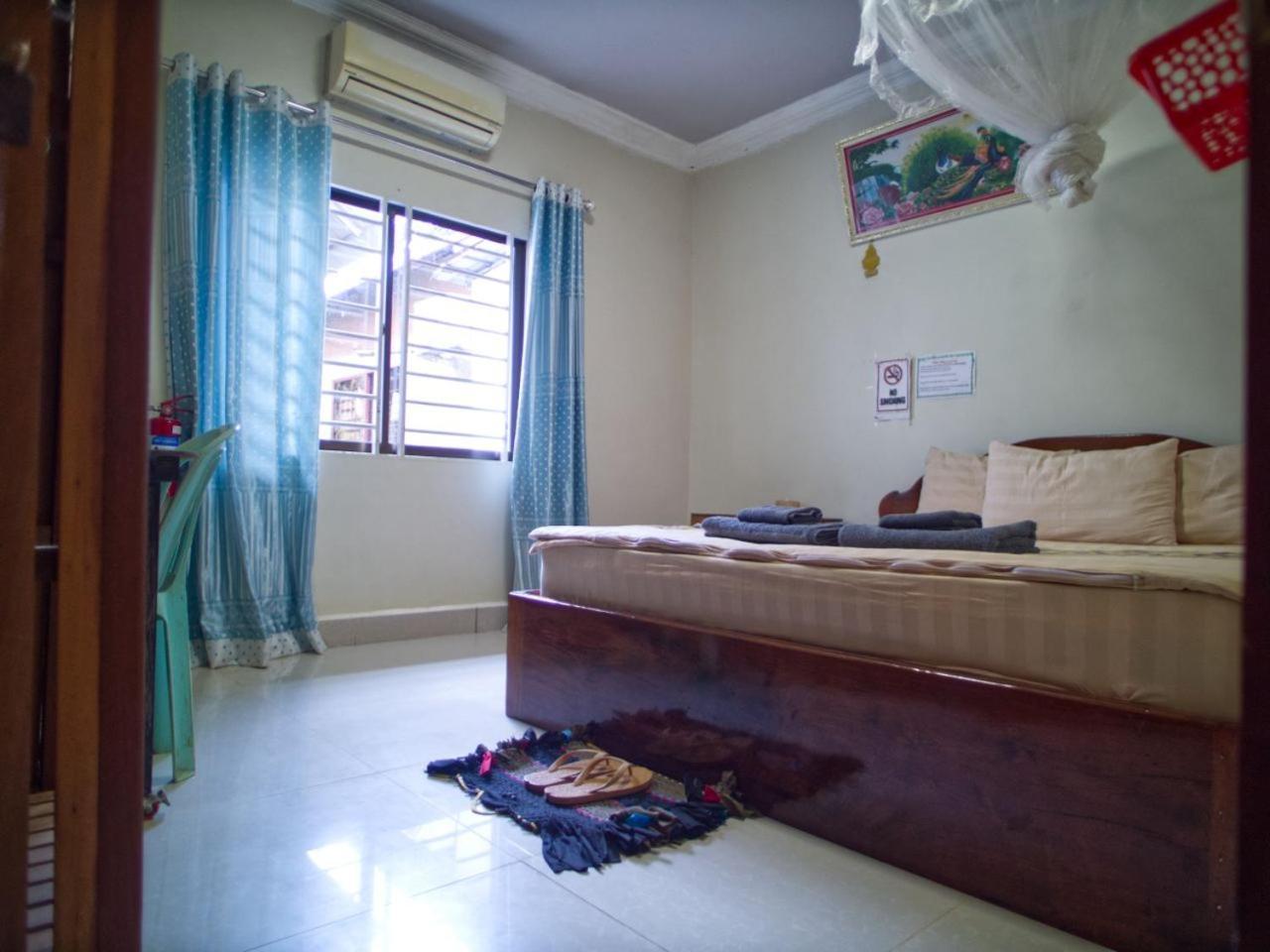 Manel Guesthouse And Restaurant Sen Monourom Bagian luar foto