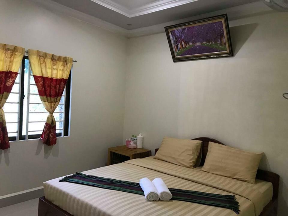 Manel Guesthouse And Restaurant Sen Monourom Bagian luar foto