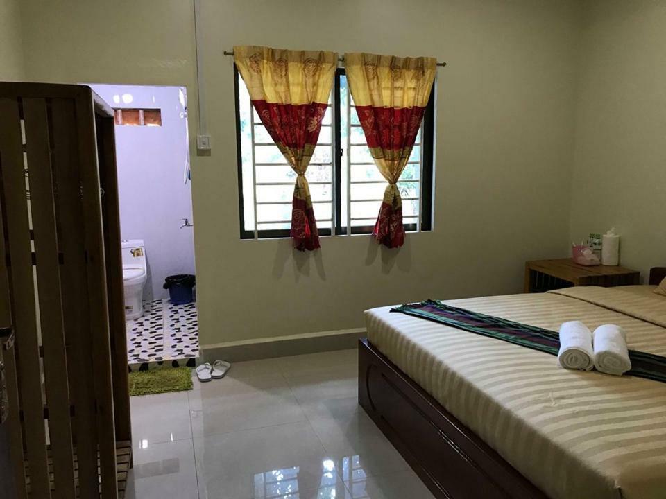 Manel Guesthouse And Restaurant Sen Monourom Bagian luar foto