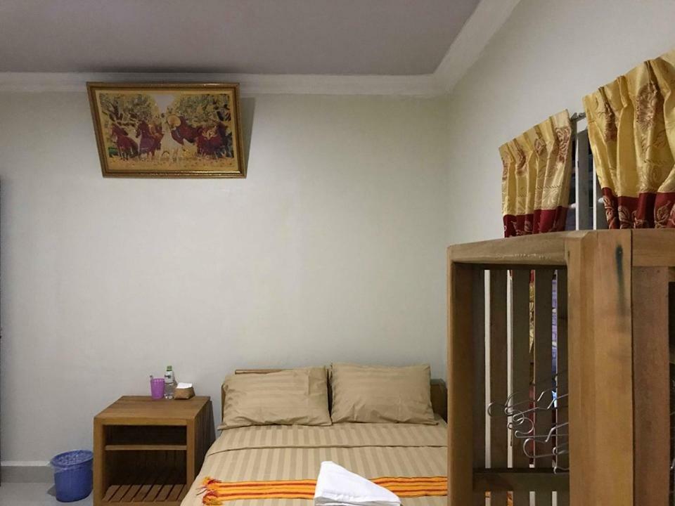 Manel Guesthouse And Restaurant Sen Monourom Bagian luar foto