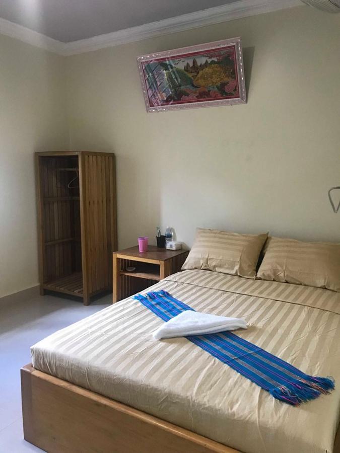 Manel Guesthouse And Restaurant Sen Monourom Bagian luar foto