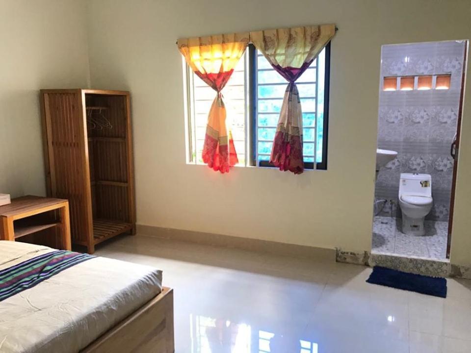 Manel Guesthouse And Restaurant Sen Monourom Bagian luar foto