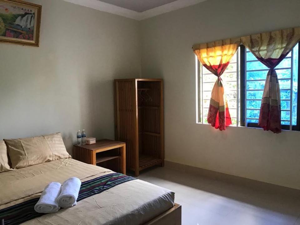 Manel Guesthouse And Restaurant Sen Monourom Bagian luar foto